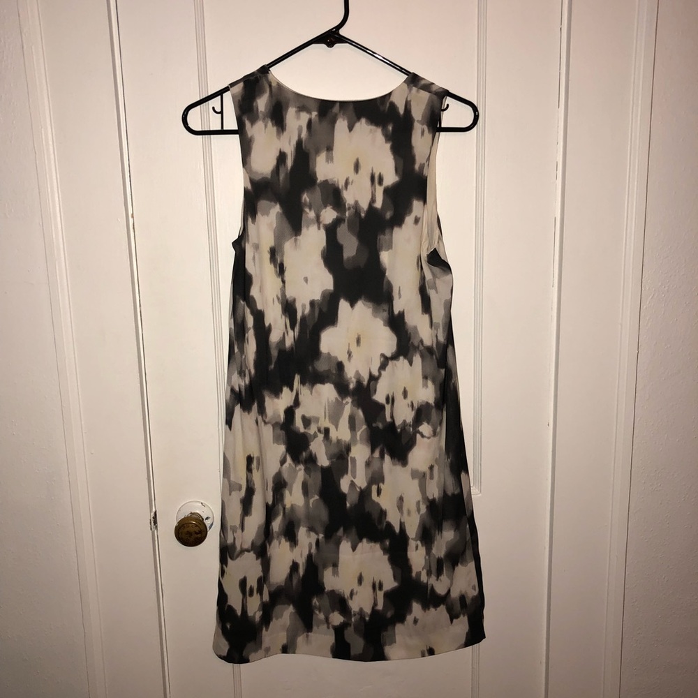 Business style above knee dress